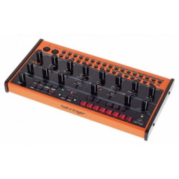 Behringer CRAVE Полумодульный аналоговый синтезатор